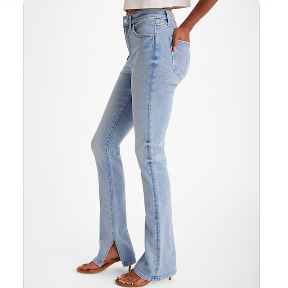 Express Mid Rise Flare Jeans Light Wash Size 4 Short Petite Vent Hem - Picture 1 of 11